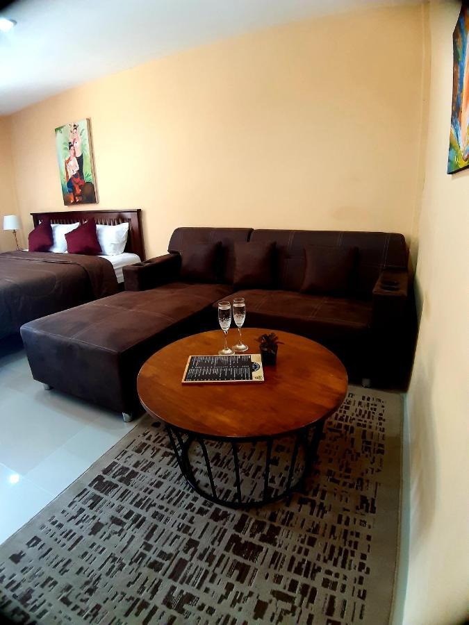 צ'ומפון The Windsor Boutique Resort מראה חיצוני תמונה