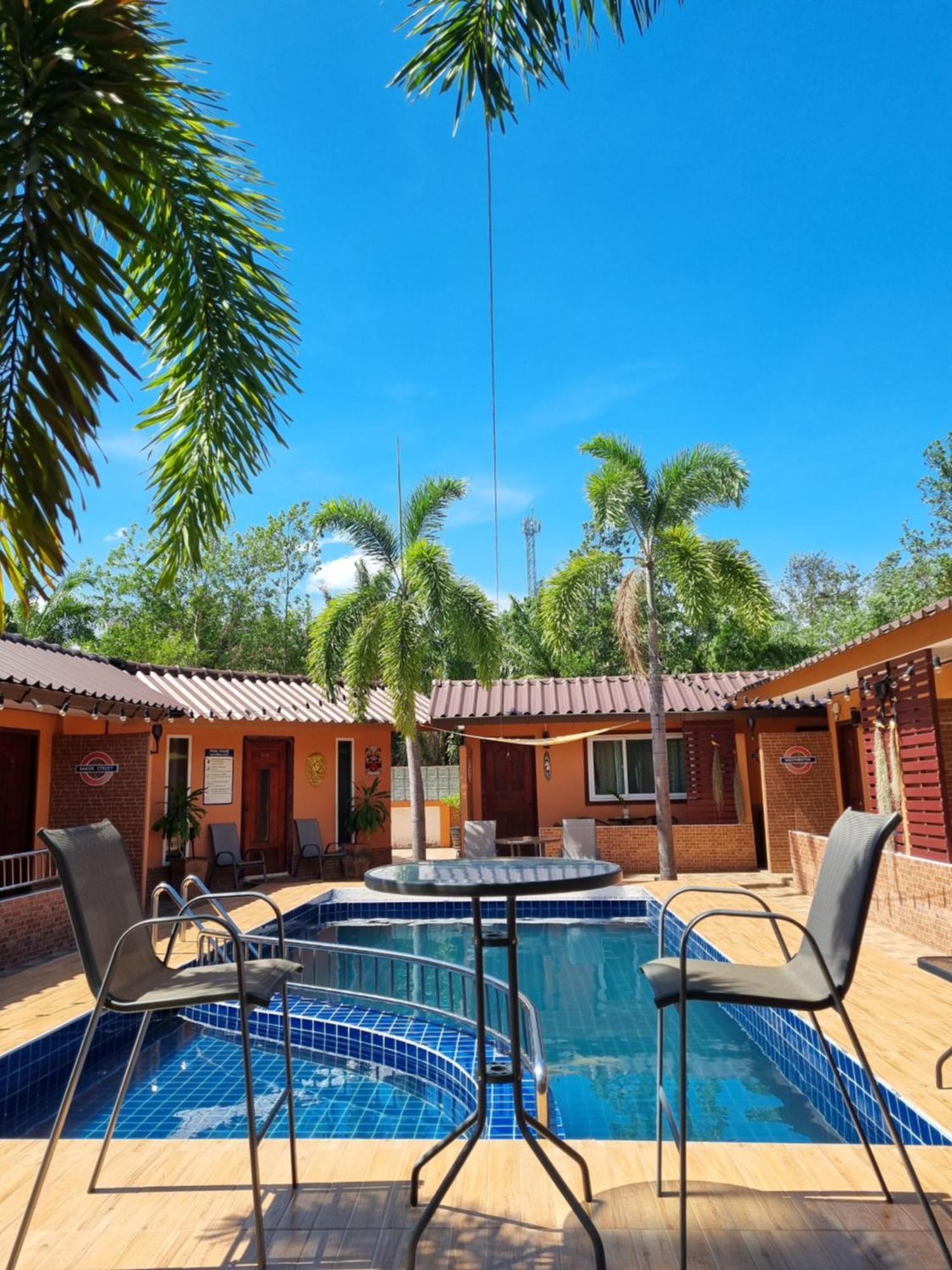 צ'ומפון The Windsor Boutique Resort מראה חיצוני תמונה