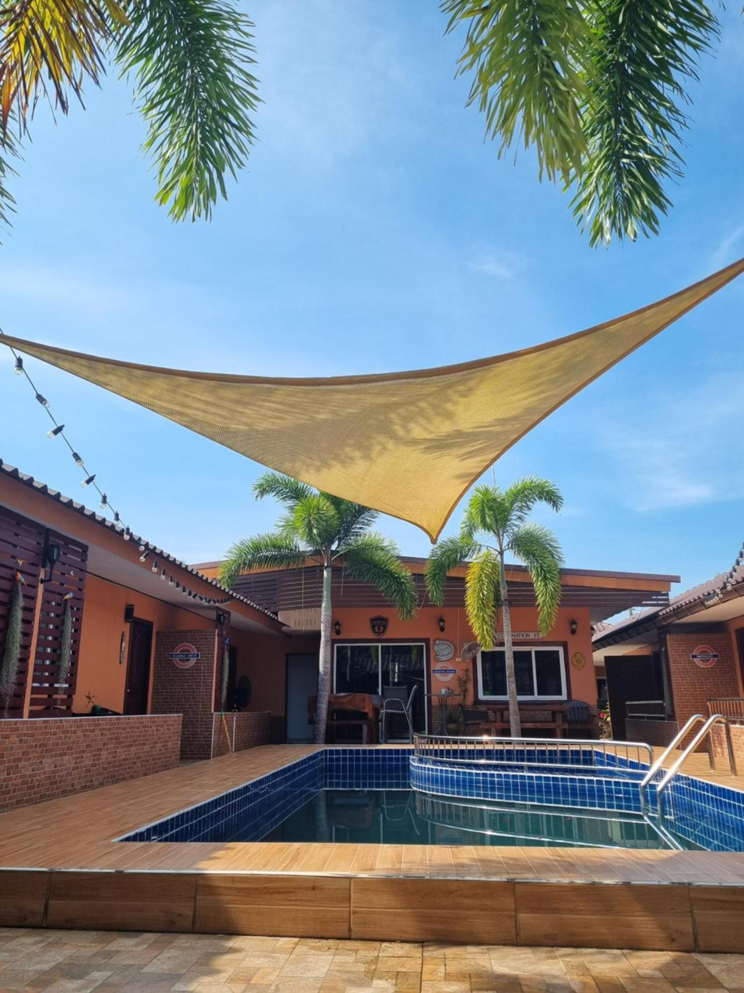 צ'ומפון The Windsor Boutique Resort מראה חיצוני תמונה
